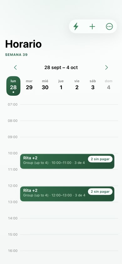 La agenda semanal de clases de pádel de un entrenador